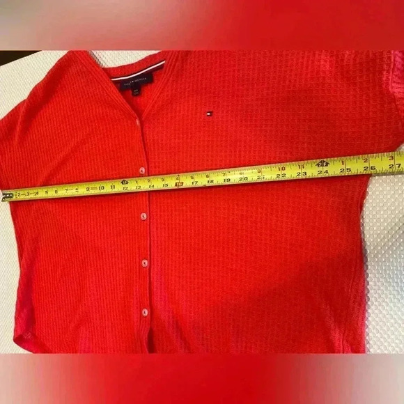 Tommy Hilfiger Waffle Red Cardigan Sweater Size M Long Sleeves V-neck oversized - Picture 4 of 10